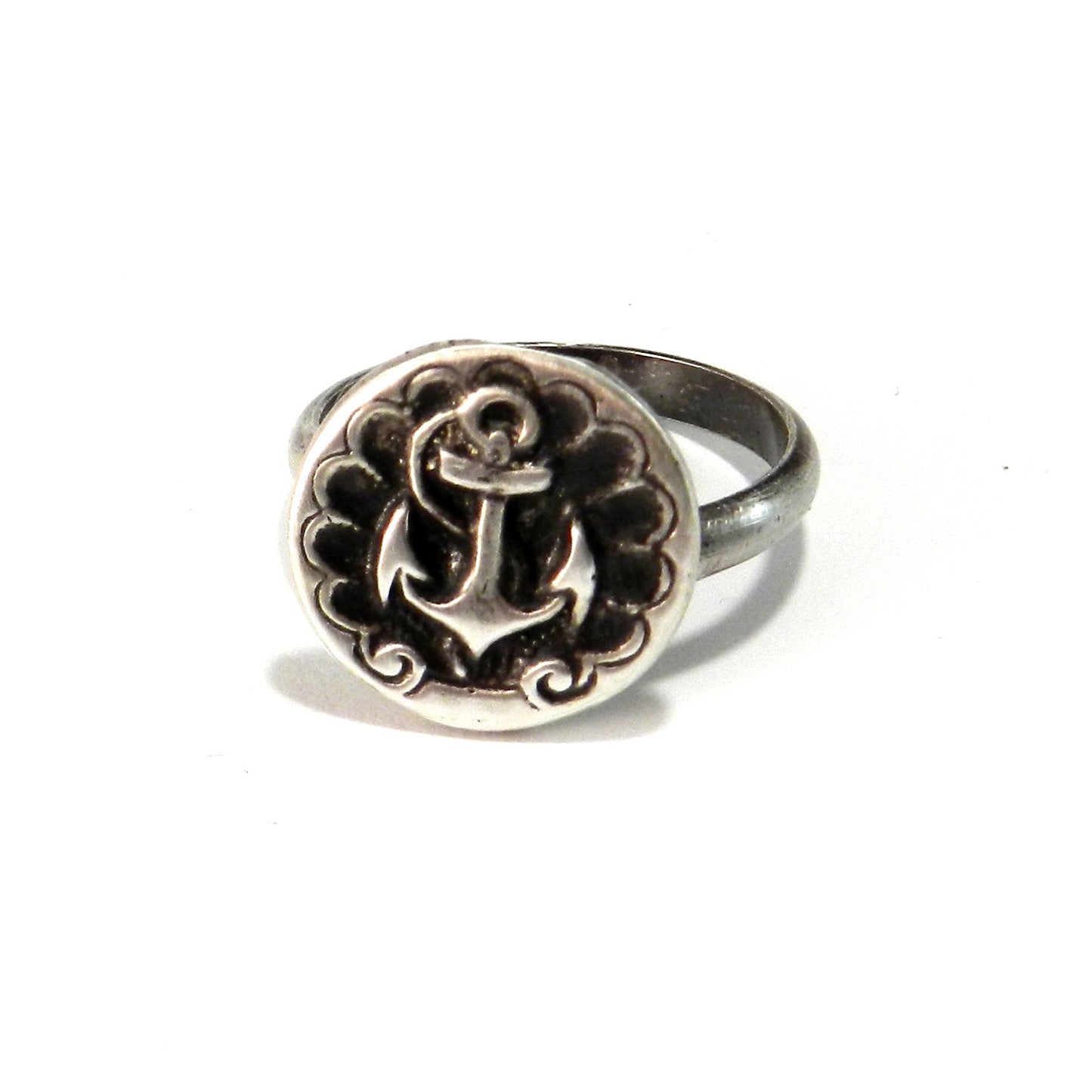 
                  
                    ANCHOR Classic Antique Button Ring - SILVER - size 8
                  
                