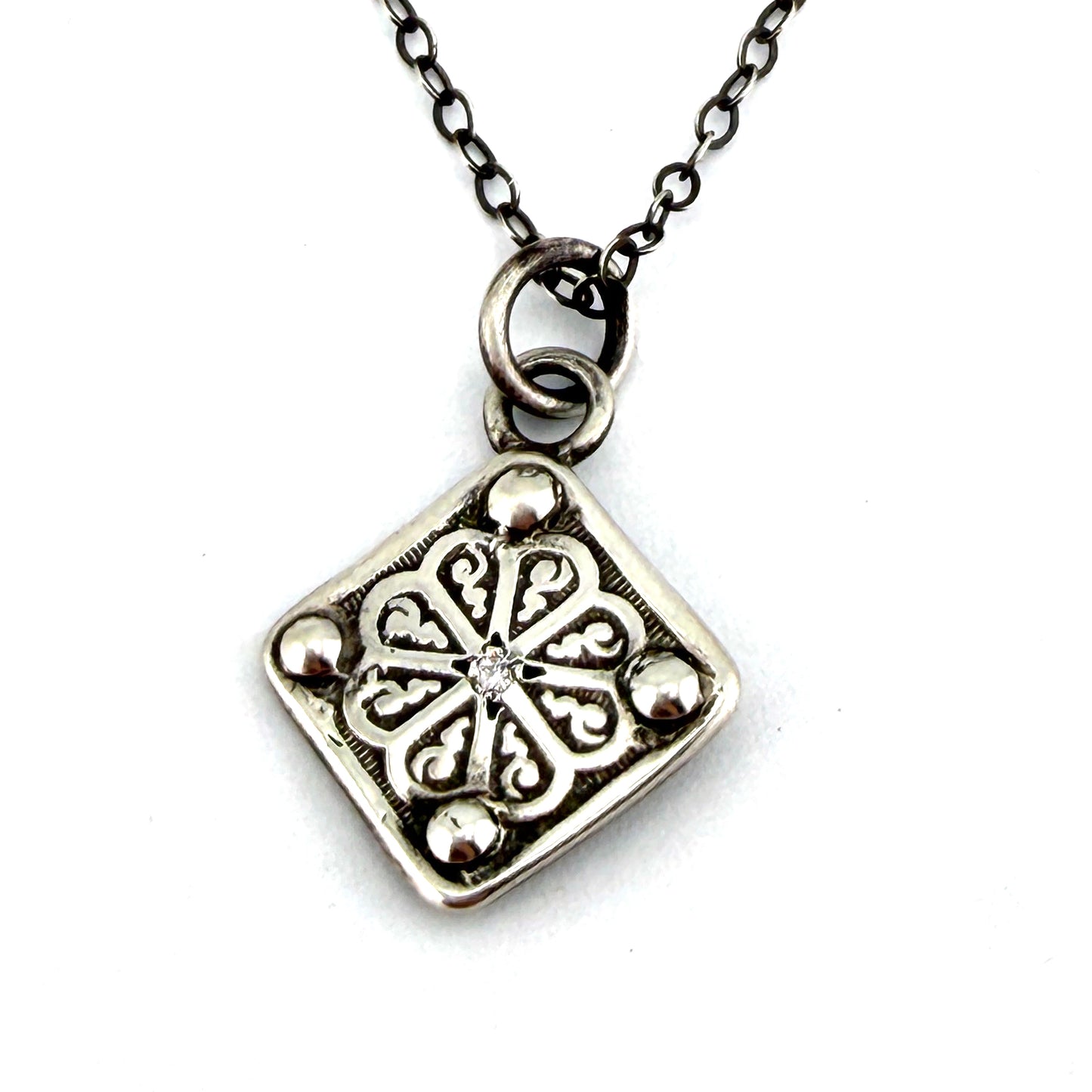 
                  
                    GRAVITY Necklace - Silver with White Diamond
                  
                