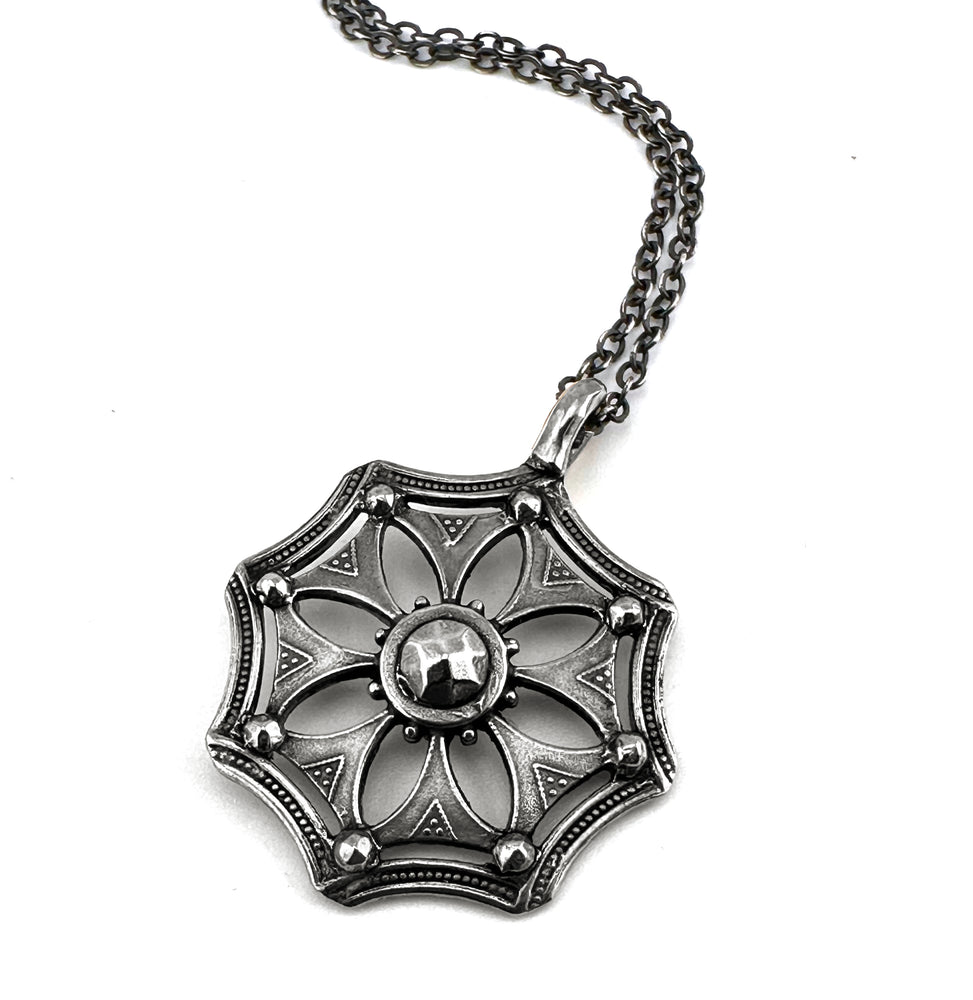 
                  
                    LUCID Necklace - Silver
                  
                