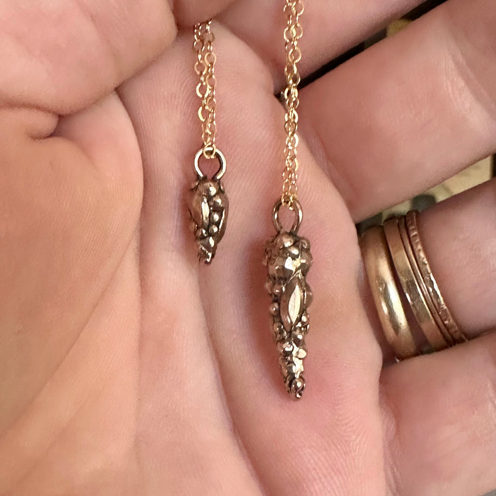 
                  
                    PENDULUM Necklace - Petite - Bronze
                  
                