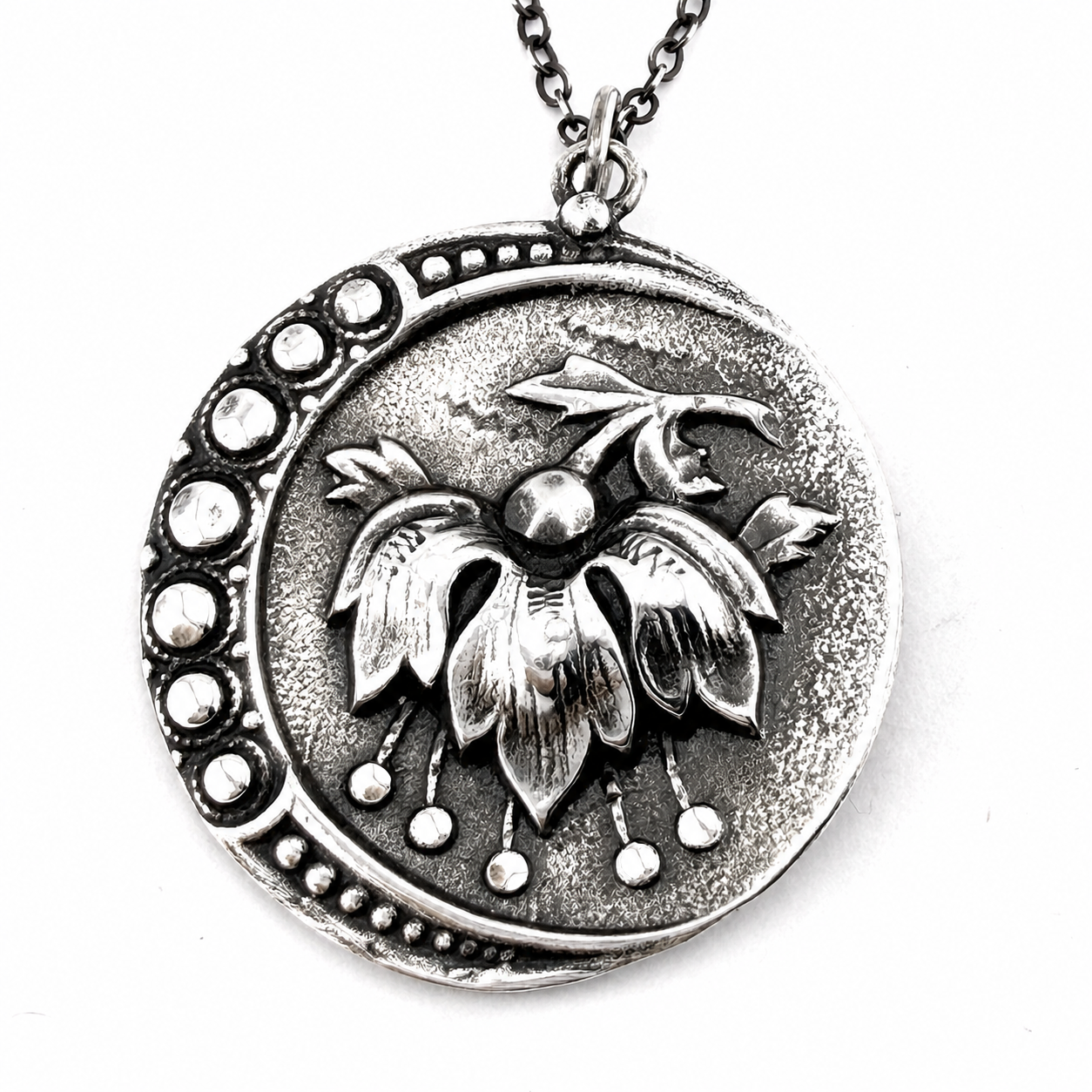 
                  
                    PERSEPHONE Necklace - Silver
                  
                