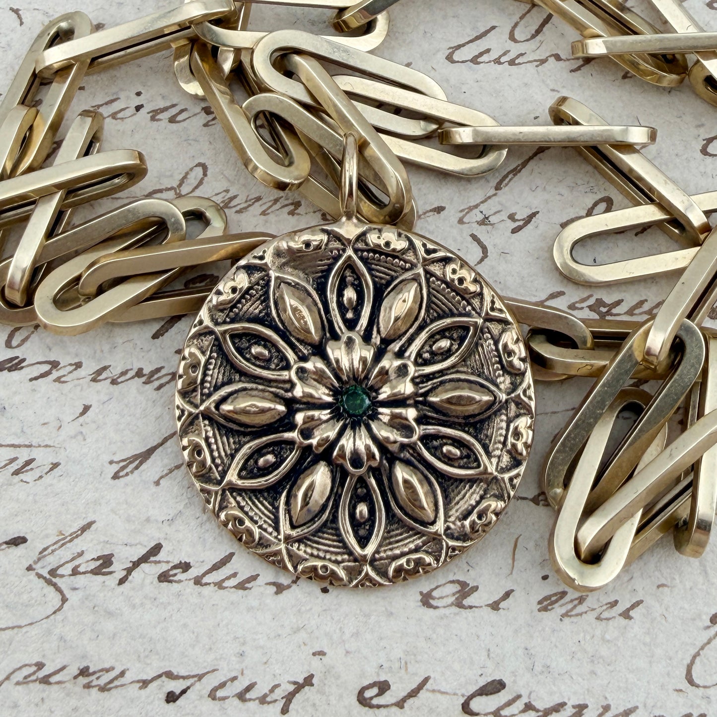 
                  
                    RADIANCE Necklace - Bronze with Green Diamond
                  
                