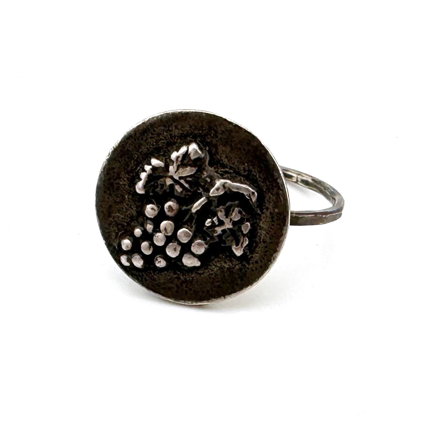 
                  
                    HARVEST GRAPE Ring - SILVER - Size 8 1/2
                  
                