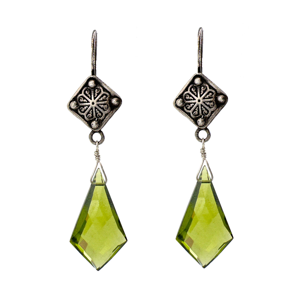 Gravity Earrings Peridot Quartz - SILVER