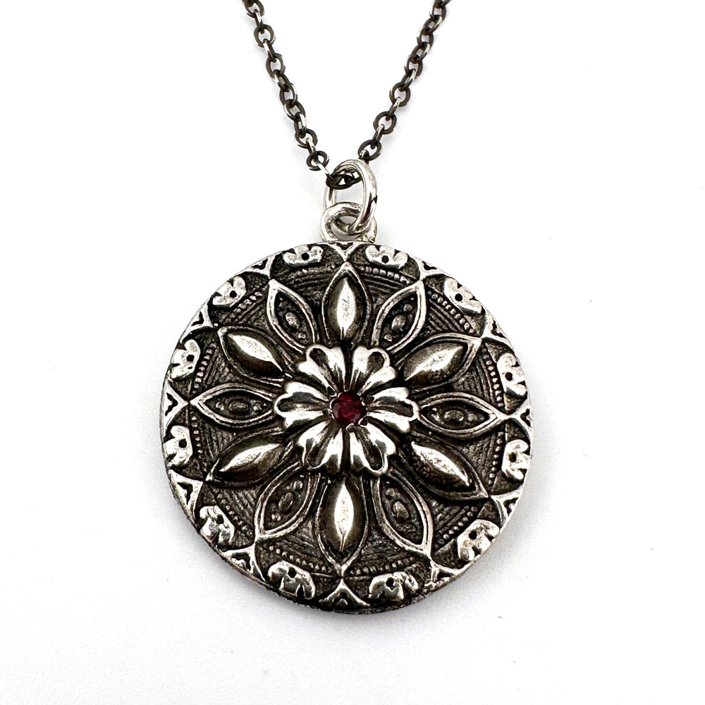 RADIANCE Necklace with Ruby - SILVER (sample)