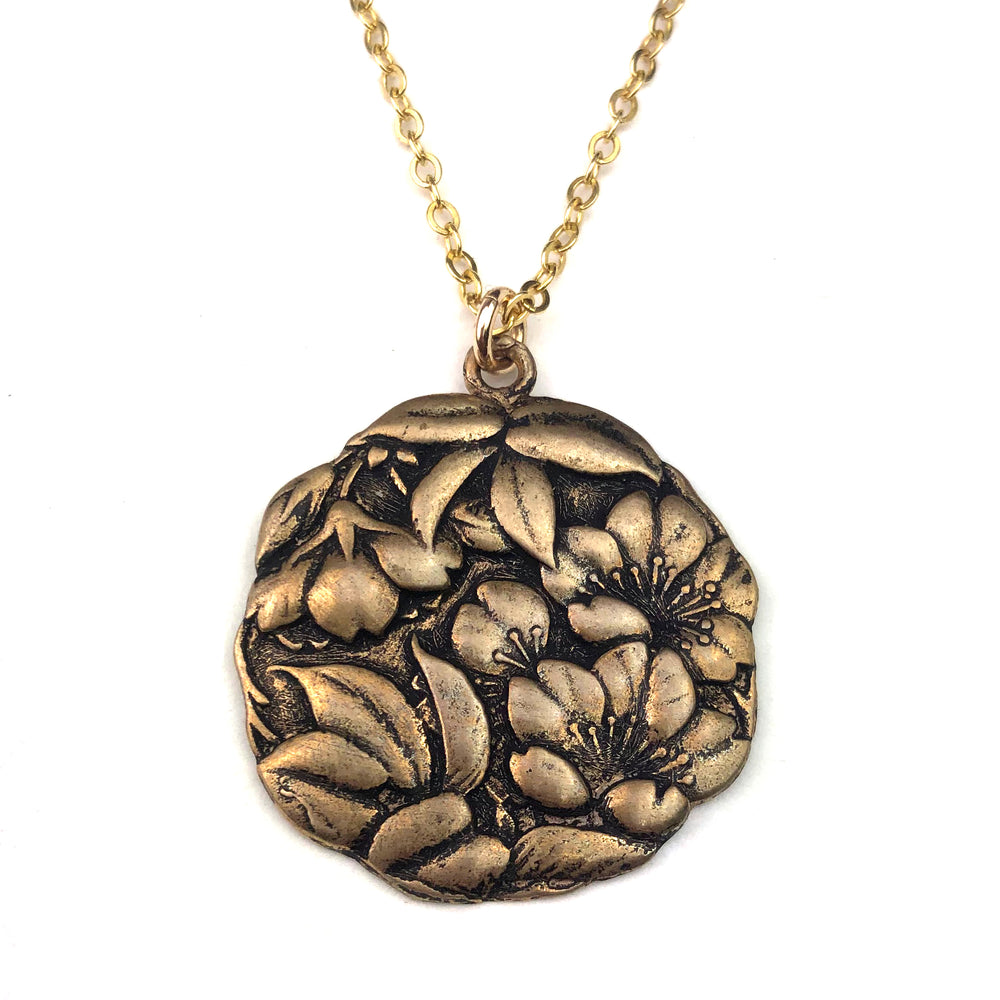 
                  
                    CAMELLIA Vintage Charm Necklace - GOLD
                  
                