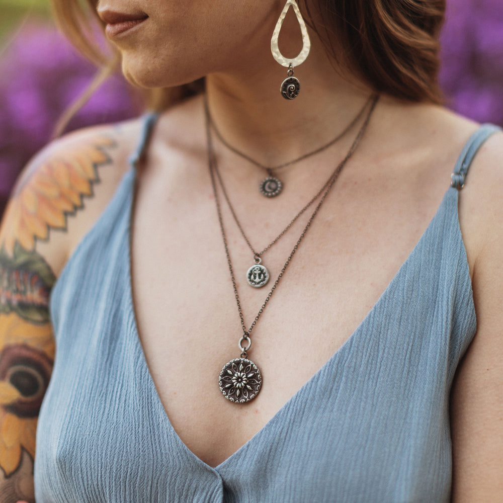 
                  
                    LILY Antique Button Necklace - SILVER
                  
                