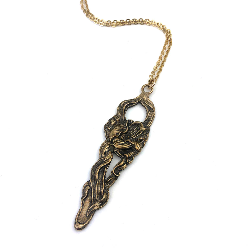 
                  
                    TULIP Teaspoon Necklace - Bronze
                  
                