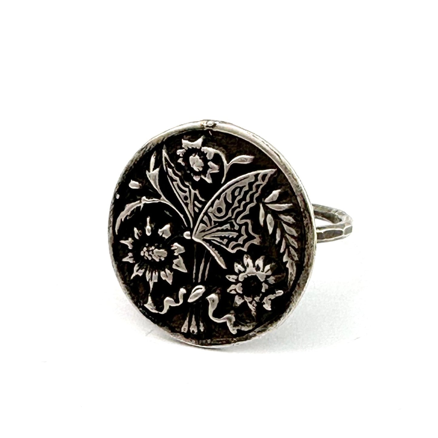 
                  
                    BUTTERFLY Ring - SILVER - Size 8
                  
                