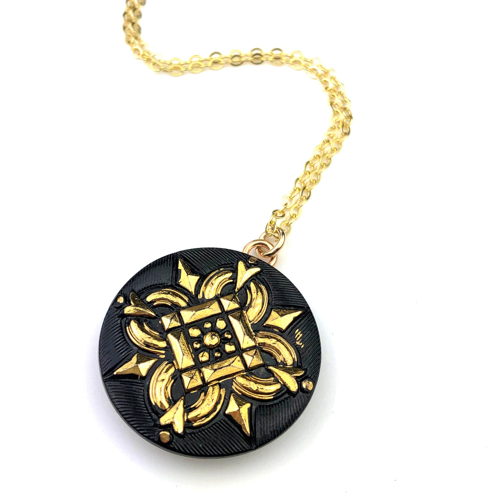 
                  
                    DARK STAR Vintage Button Circlet Necklace - GOLD
                  
                