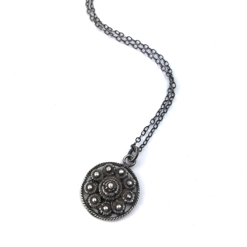 Zeeuwse Knop Dutch Button Necklace - SILVER